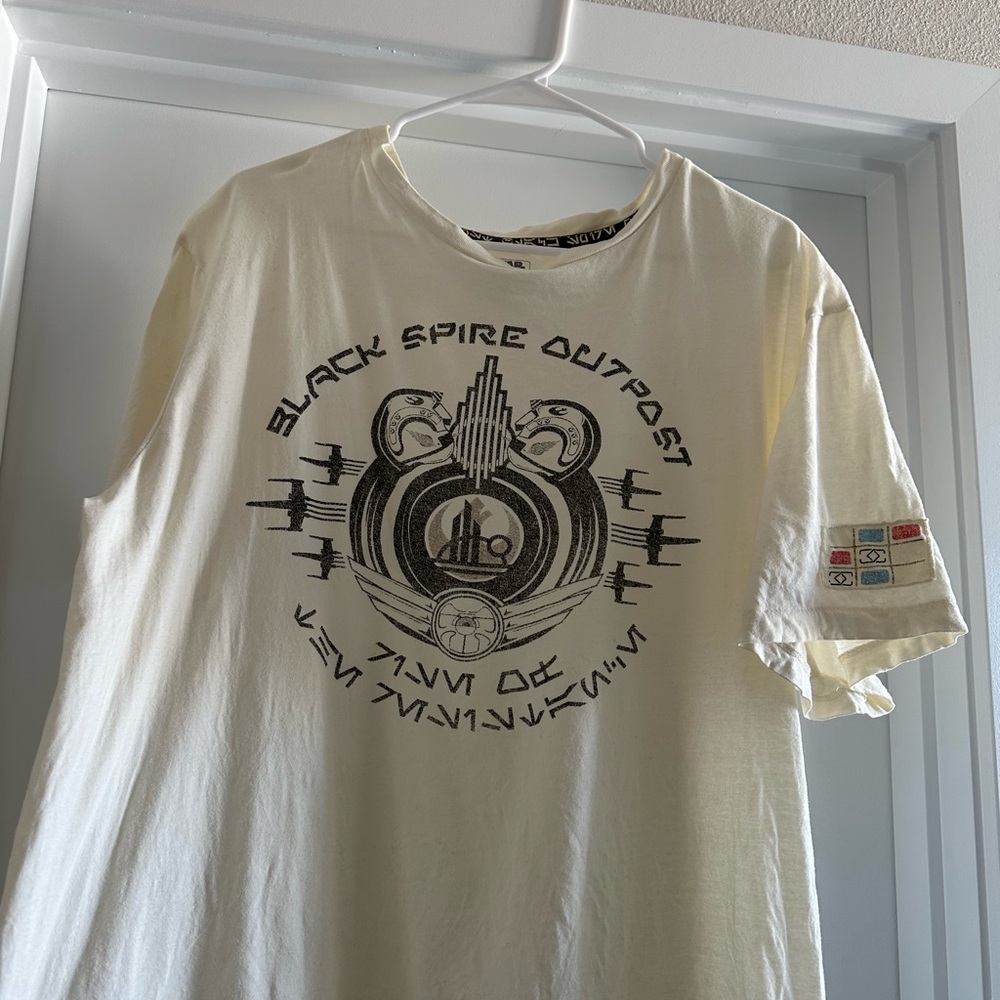 Disney Cream Short Sleeve Tee with Graphic Design